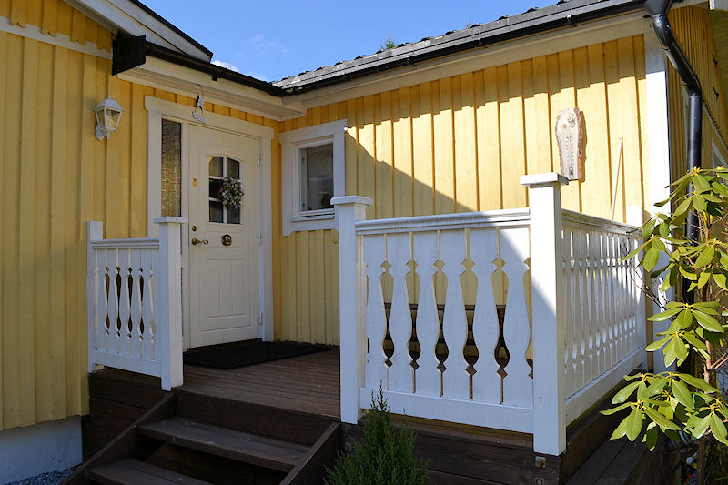 Endlich Zuhause - Frülingsflirt mit Fortuna. Wir gehen hinein.... Galeriebild Villa Stillingsön. Interessanter Immobilienstandort auf der größten Insel der schwedischen Westküste im Kattegatt - Orust