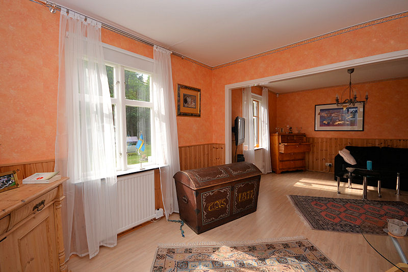 Einige der Wohnzimmermöbel sind im Kaufpreis enthalten Galeriebild Ihr persönliches Paradies Kroksmåla im wunderbaren Småland. Vielfach punkten mit dieser klassischen Schwedenvilla