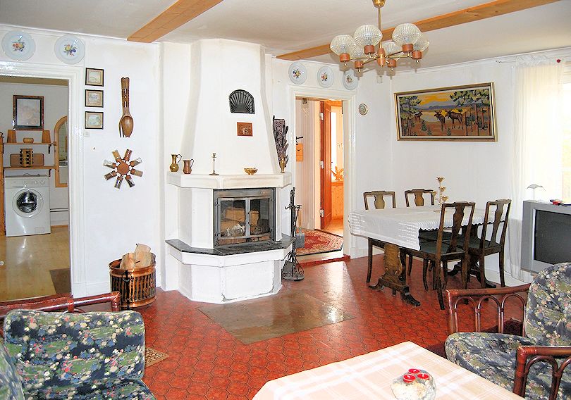 Weiter geht es von der Küche aus ins Wohnzimmer.... Galeriebild Hinein ins Paradies "Stjärnemo". Småland erleben in einem herrlich abgeschiedenen Winkel am Rande der Wildnis!