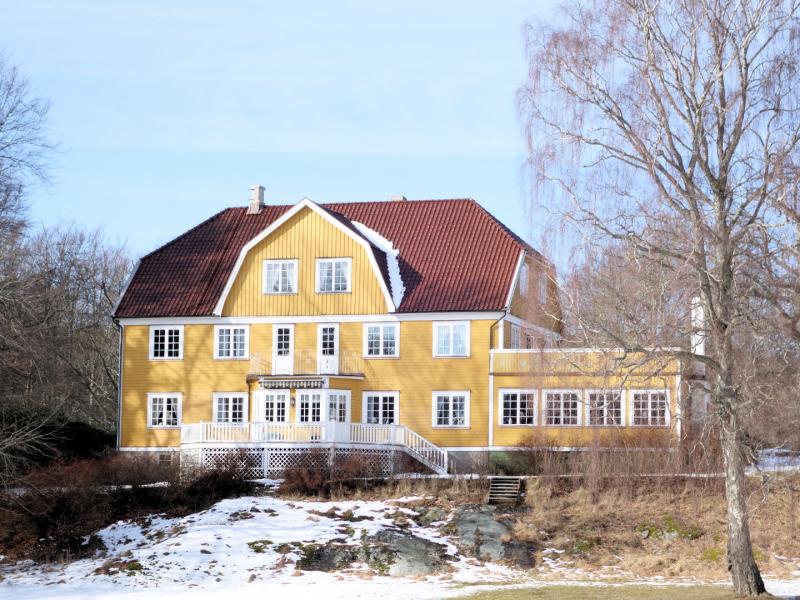 Schweden Immobilien - Gutshof Alsbäck / Lysekil - Traumlage am berühmten Gullmarnsfjord in unmittelbarer Wasserplatzierung am Skagerrak. 500 m direktes Meerufer!