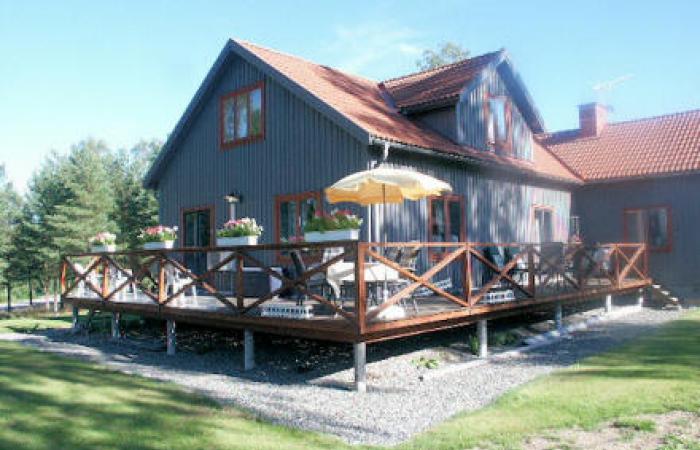 Schweden Immobilien - Wohnhaus am See Grann