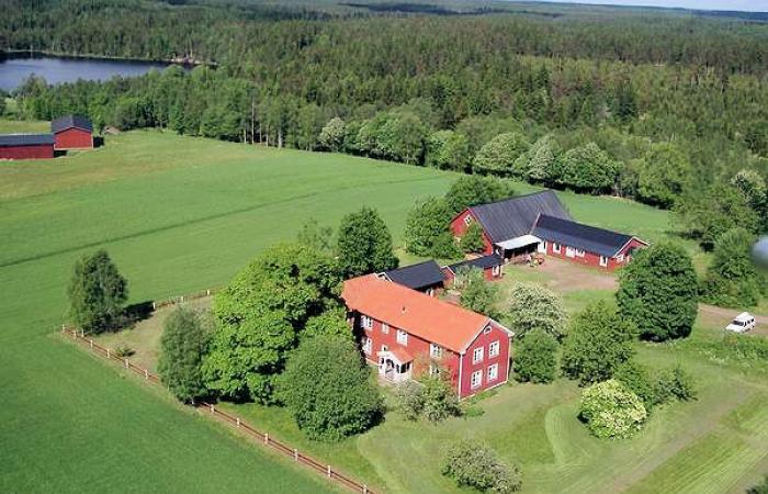 Schweden Immobilien - Ferienhof mit Seenähe