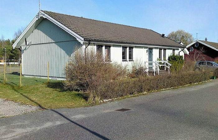 Schweden Immobilien - Schwedenvilla – Ferienhaus / Festwohnhaus in Hova