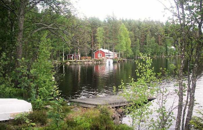Schweden Immobilien - Schwedische Traumwasserlage am großen See Bredreven in Värmland