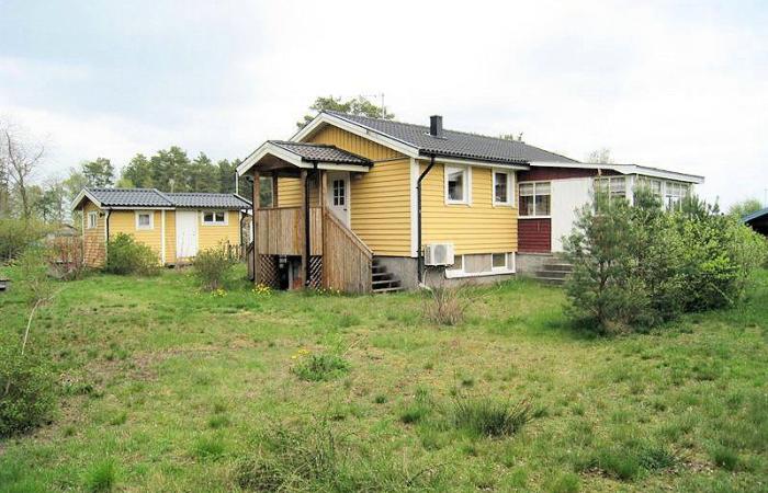 Schweden Immobilien - Millegarne - Kleines, pflegeleichtes Ferienhaus in einem Freizeithausbereich nur ca. 200 m von der Ostsee entfernt