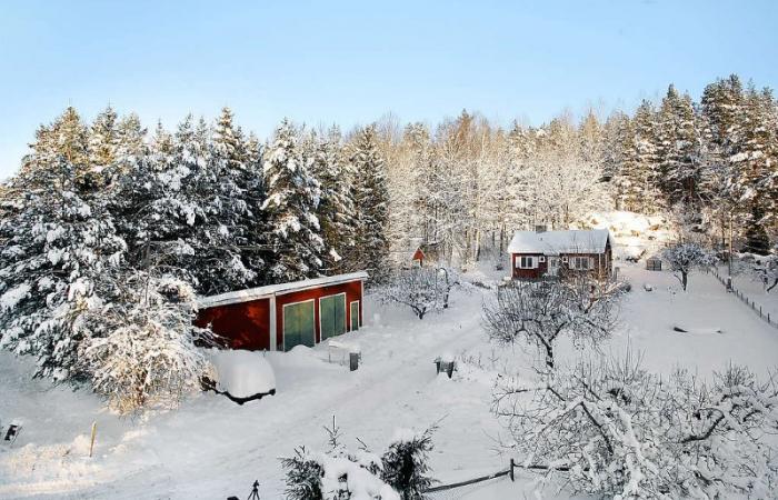 Schweden Immobilien - Idyllisches ländliches Anwesen mit hohem Standard und guter Anbindung an Flughäfen