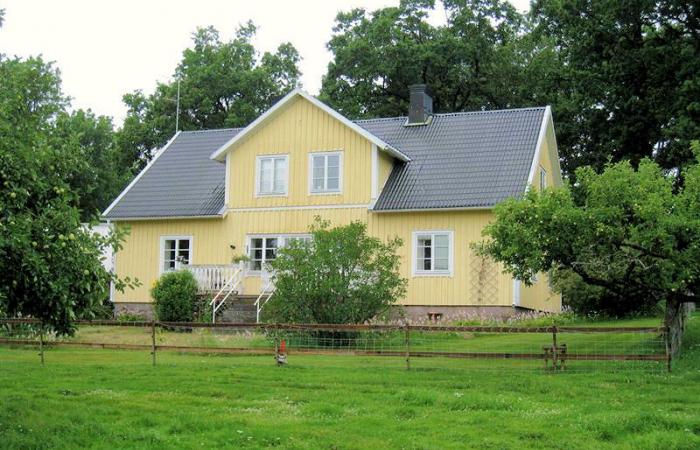 Schweden Immobilien - Dörfchen Hensmåla - hier finden Sie auf diesem wunderbaren Resthof Ihre neue Heimat in Kronobergslän