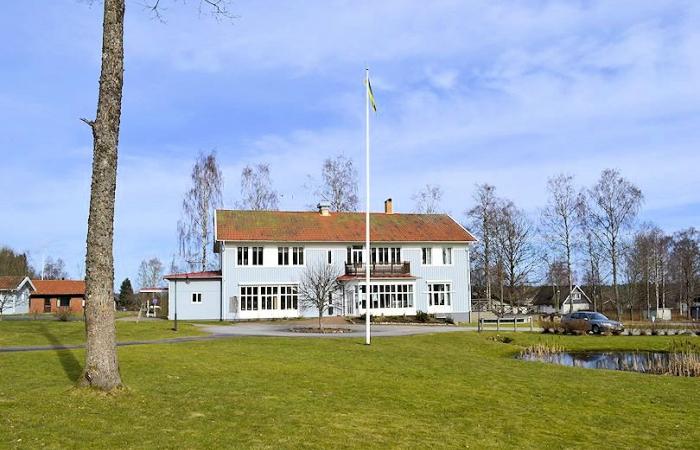 Schweden Immobilien - Kalvsjögården - hier wird das Geld verdient! Konferenzanlage, Wandererheim, Restaurant + 10 Doppelhaushälften zur Vermietung!