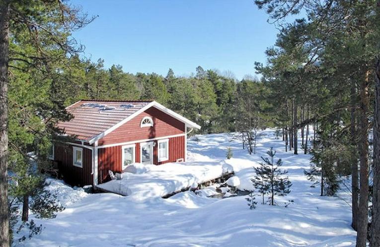 Schweden Immobilien - Ferienhaus Horn / Bråtviken  Ostseeküste