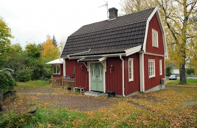 Schweden Immobilien - Gullspång - Klassische Schwedenvilla ganz nahe am Binnenmeer VÄNERN - Komm, wir fahren nach Schweden