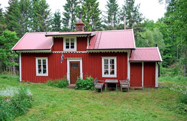 Schweden Immobilien - Kleinod mitten im Wald in der Nähe von Figeholm / Ostseeküste / nördlich von Kalmar