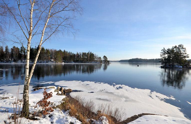 Schweden Immobilien - "Lilla Backa" - Ihr Freizeithaus in hervorragender Lage in der "Halländischen Schweiz" nahe See Tjärnesjön. Ein Traumangebot! Schweden Immobilien - "Lilla Backa" - Ihr Freizeithaus in hervorragender Lage in der "Halländischen Schweiz" nahe See Tjärnesjön. Ein Traumangebot!