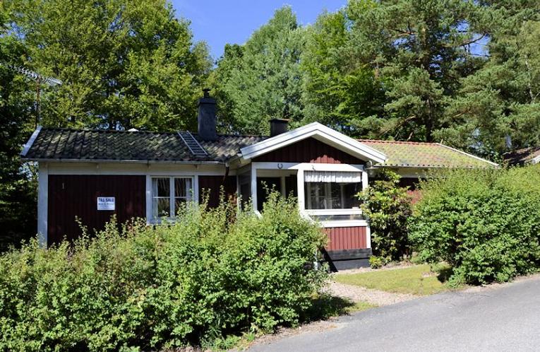 Schweden Immobilien - Willkommen im Dorf Källsjö in der wunderbaren "Halländischen Schweiz", wie man gerne die Gegend hier nennt...!