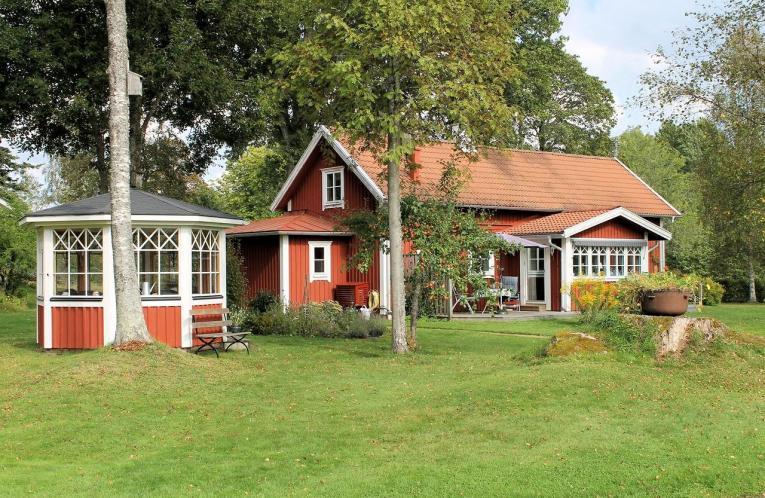 Schweden Immobilien - Waldhof " Askebo Solhäll". Eine besondere Empfehlung für sensible Schwedenliebhaber auf der Suche nach dem nostalgischen Immobilienkleinod!