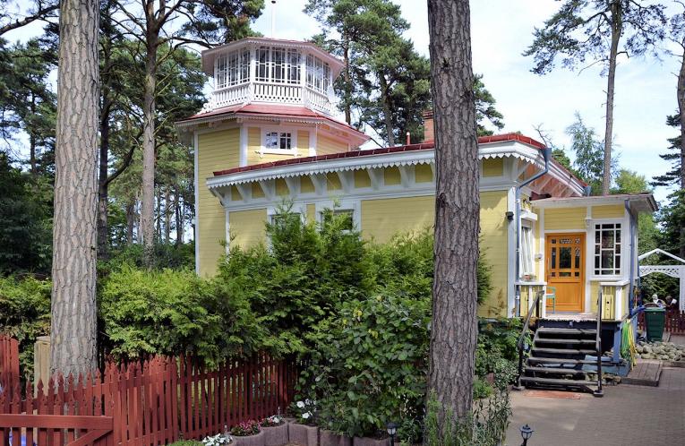 Schweden Immobilien - Die Villa "Kommandante", ein magisches Immobilienangebot an der schwedischen Ostseeküste des Küstenstädtchens Åhus